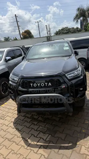Toyota Hilux Revo Double Cab Deisel 2.8 AWD 2022 Black