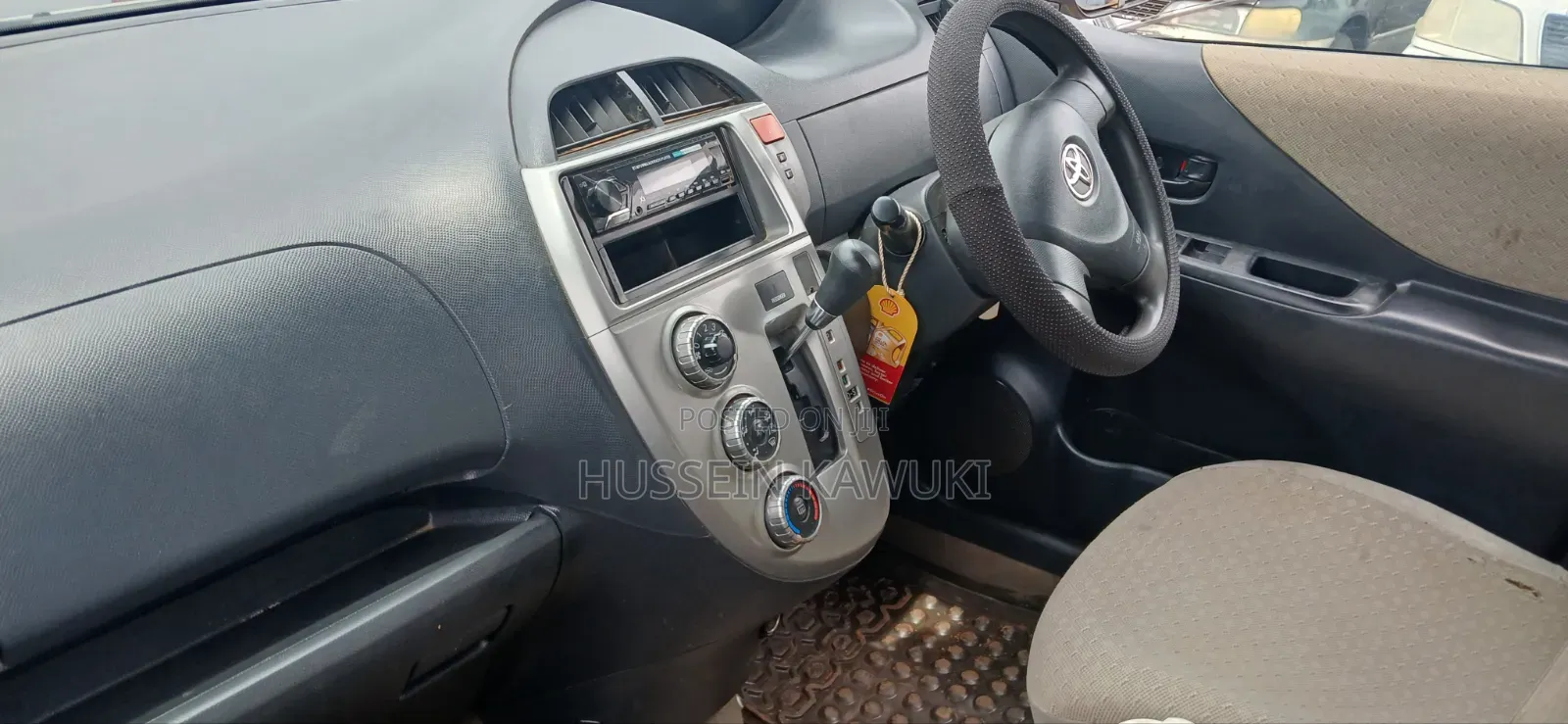 Toyota Ractis 2008 Silver