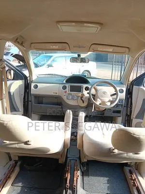 Toyota Sienta 2007 Gray