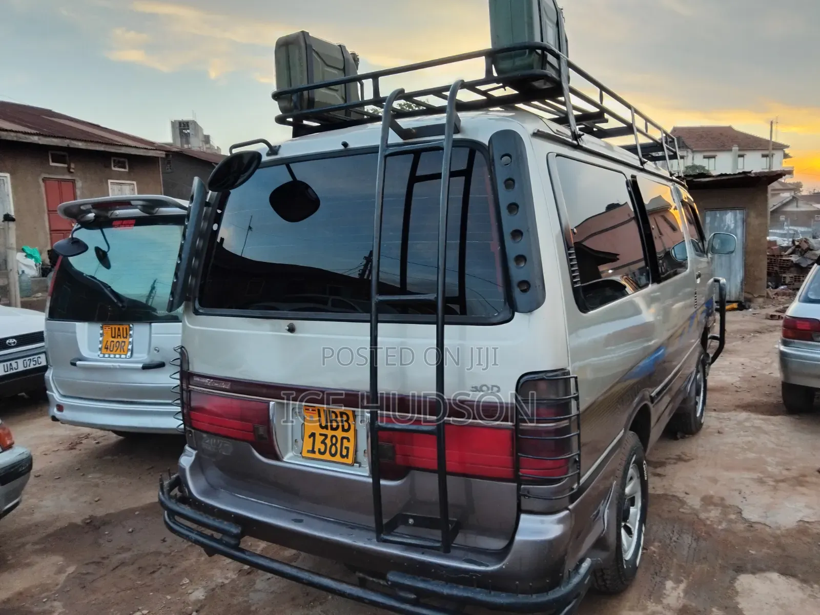 Toyota HiAce 2000