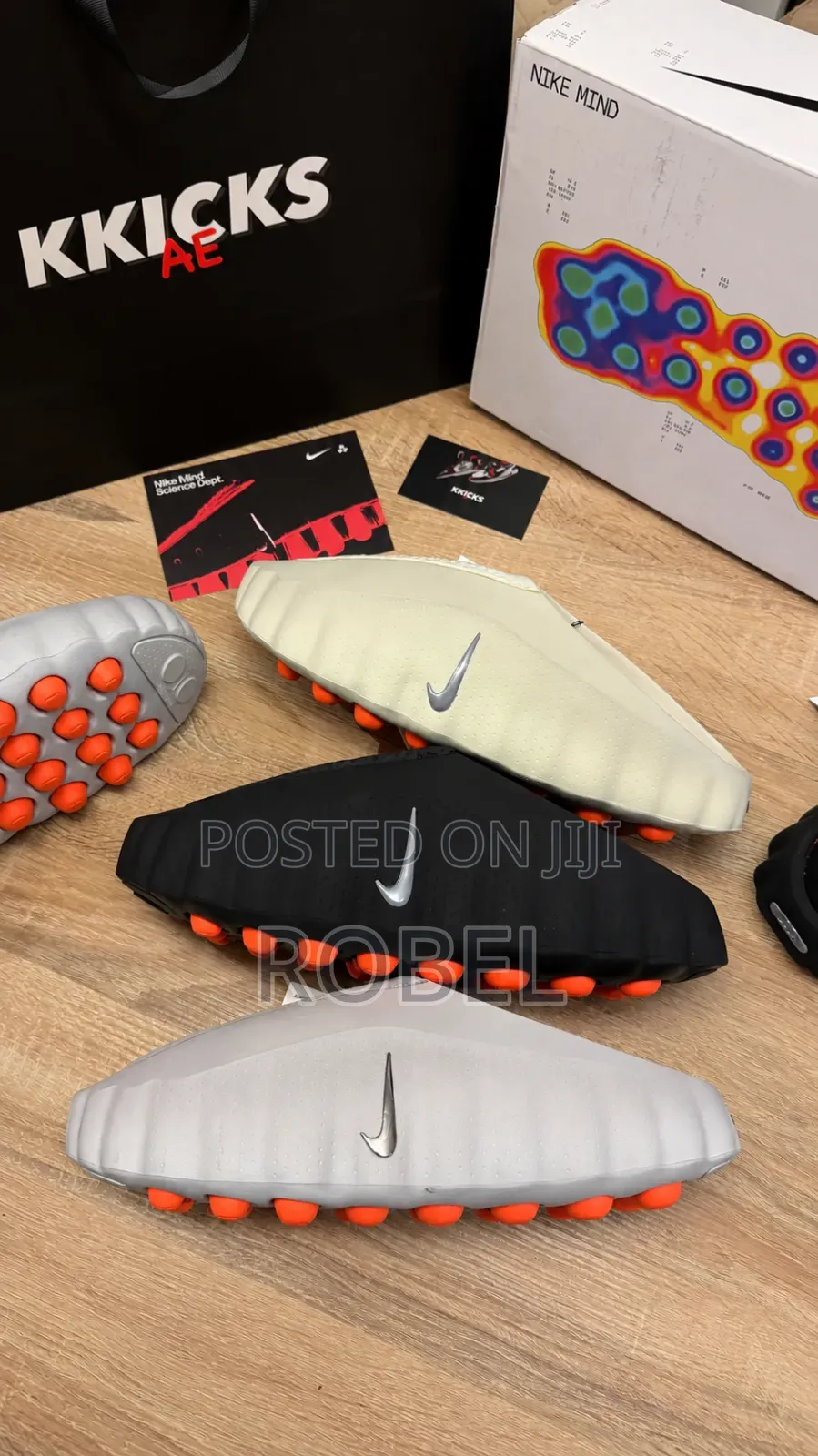 Nike Mind 001