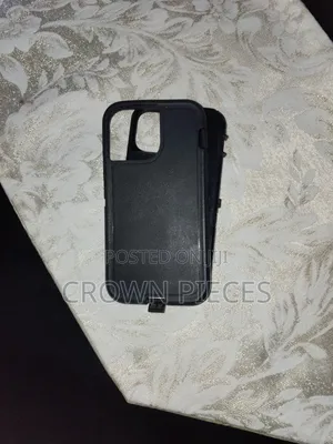 Us Defender iPhone 13 Pro