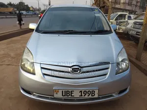 Toyota Passo 2005