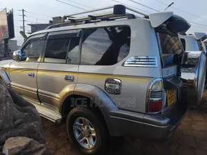 Toyota Land Cruiser Prado 2000 Silver