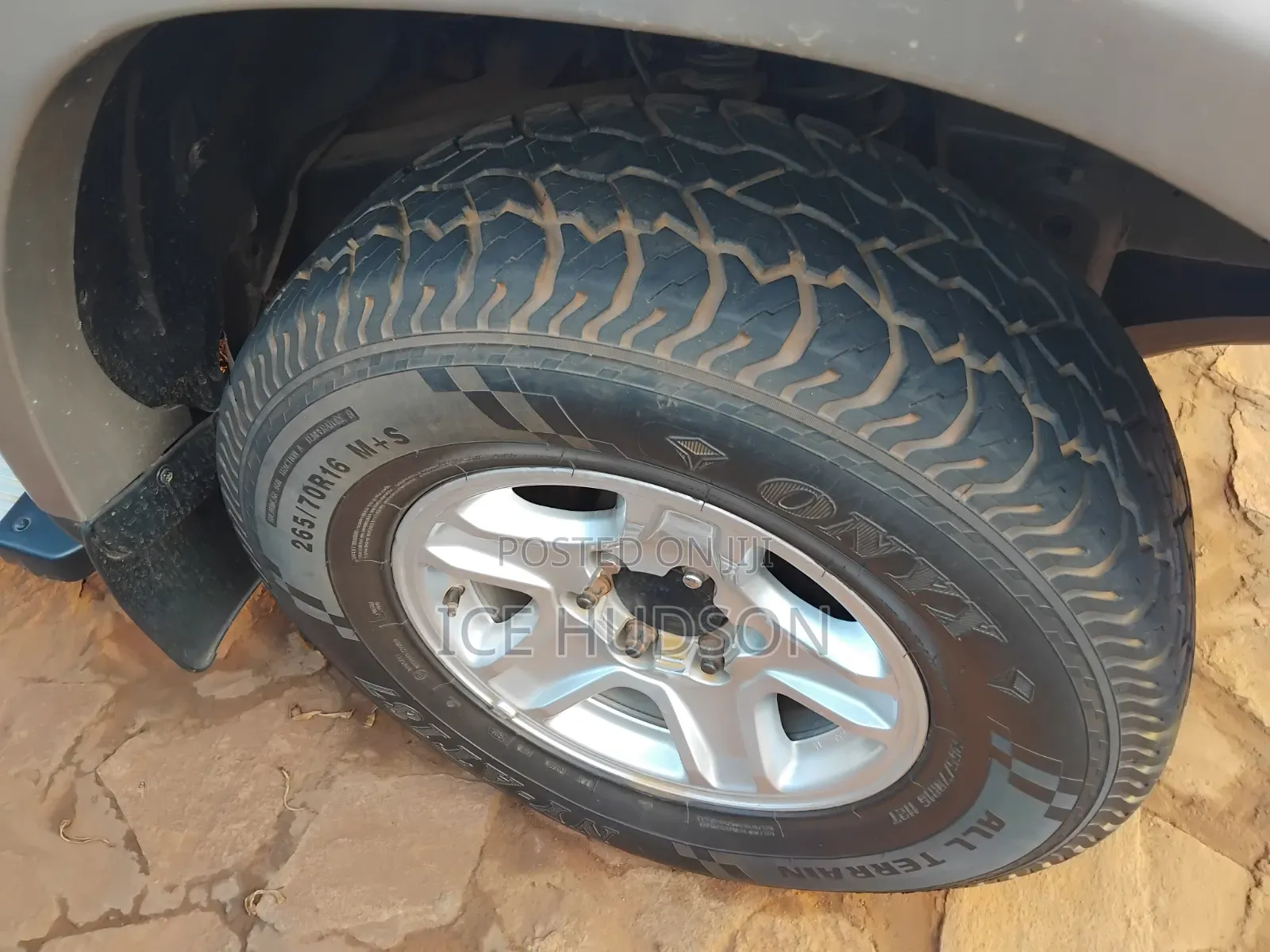 Toyota Land Cruiser Prado 2000 Silver
