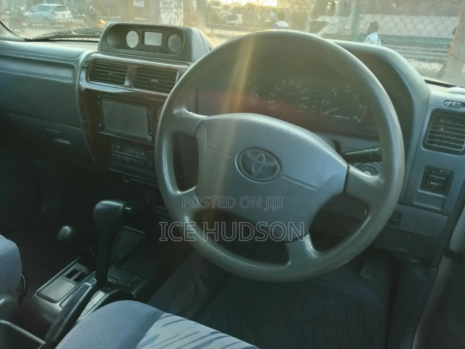 Toyota Land Cruiser Prado 2000 Silver
