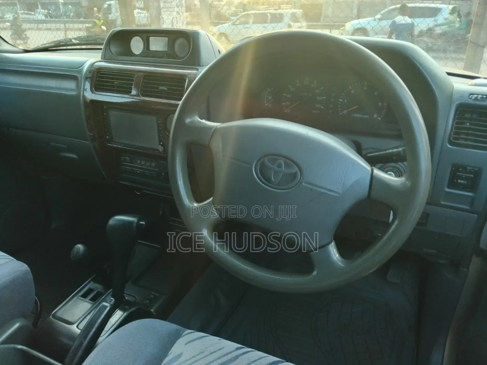 Toyota Land Cruiser Prado 2000 Silver