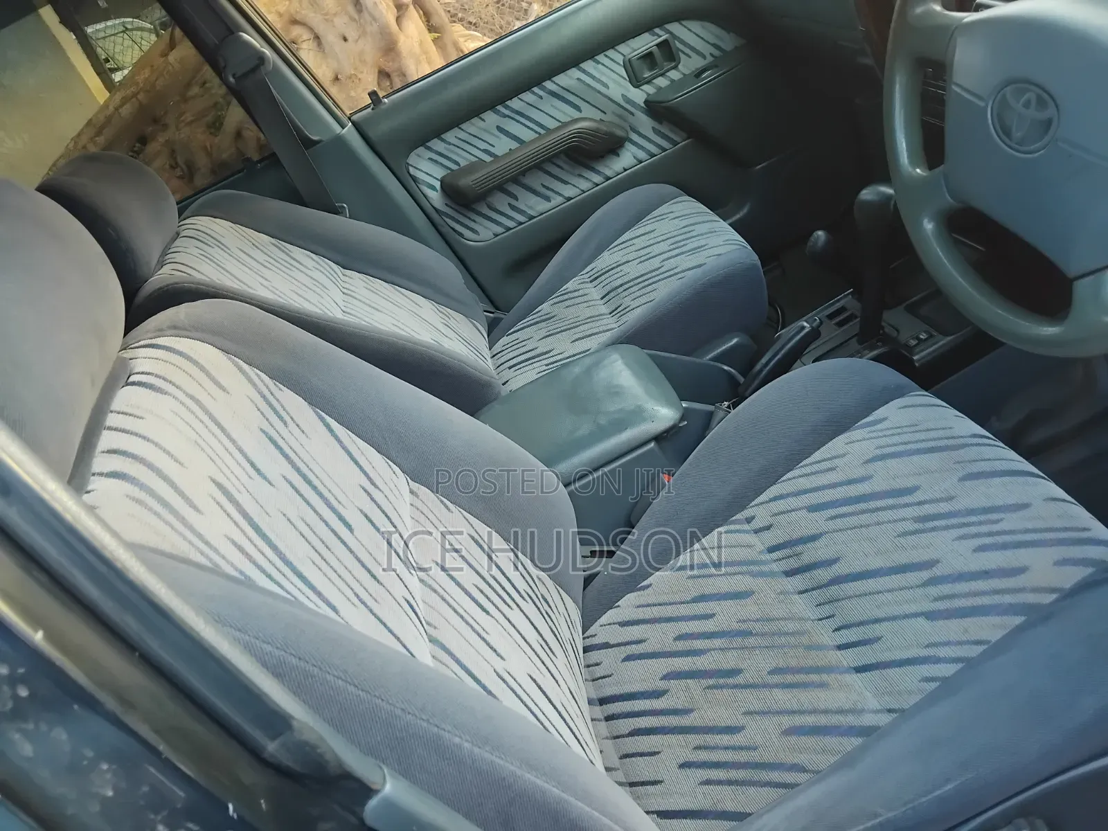 Toyota Land Cruiser Prado 2000 Silver