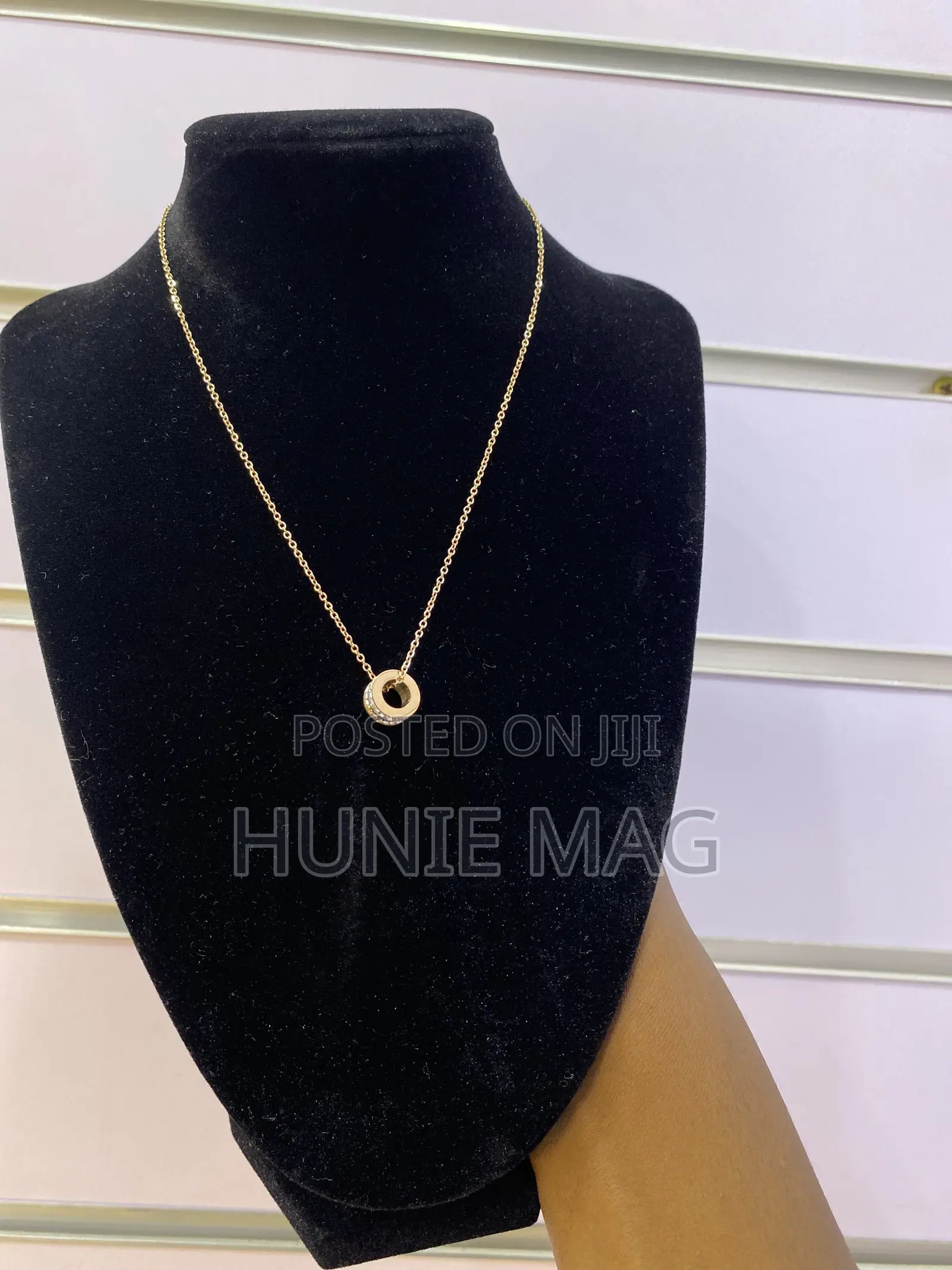 Hunie Maison Timeless Elegance.