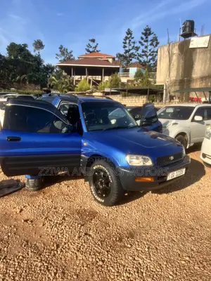 Toyota RAV4 Aero Sport 2002 Blue