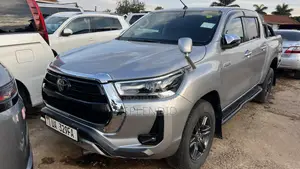 Toyota Hilux 2020 Gray