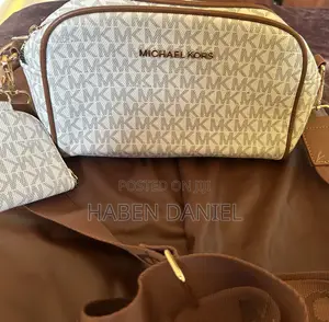 MICHAEL KORS Crossbody Bag
