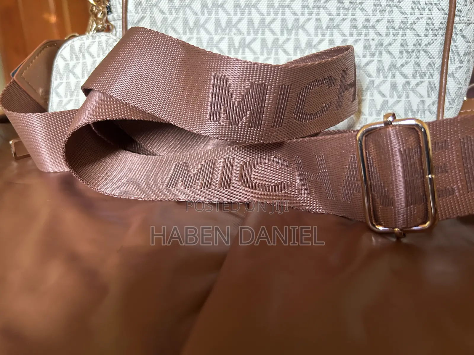 MICHAEL KORS Crossbody Bag
