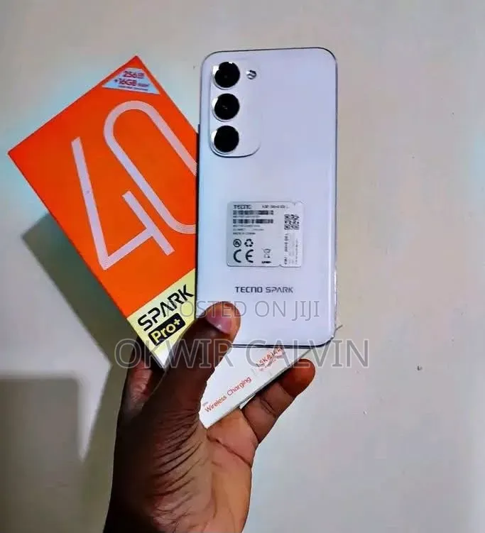 New Tecno Spark 40 Pro+ 256 GB Silver
