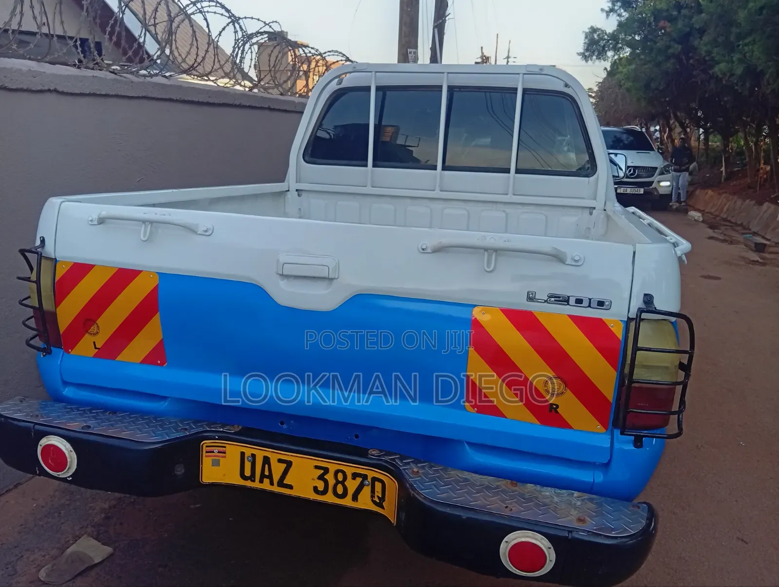 Mitsubishi L200 Club Cab 2.5 TD 2002 White