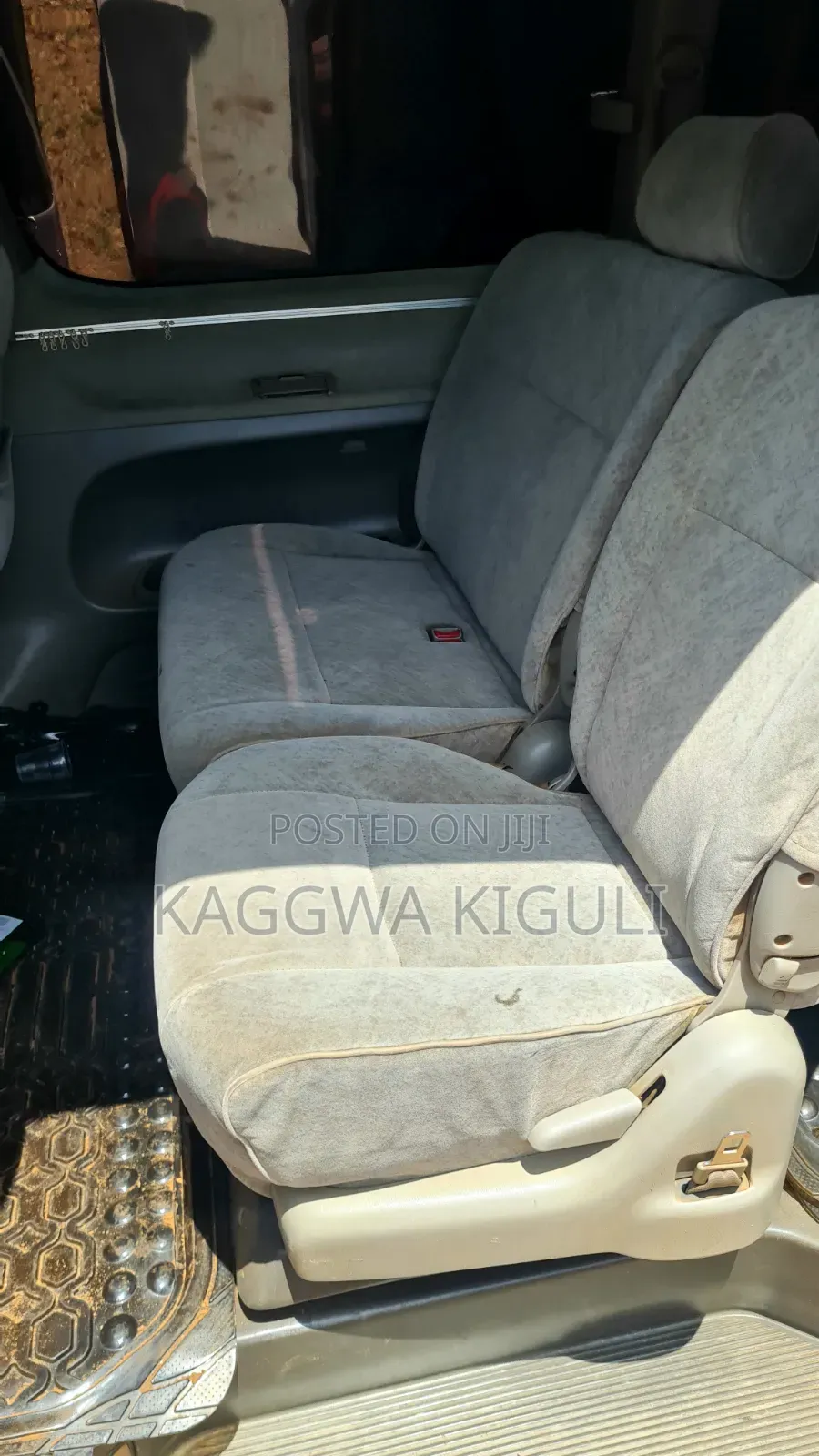 Toyota Regius 1998 Silver