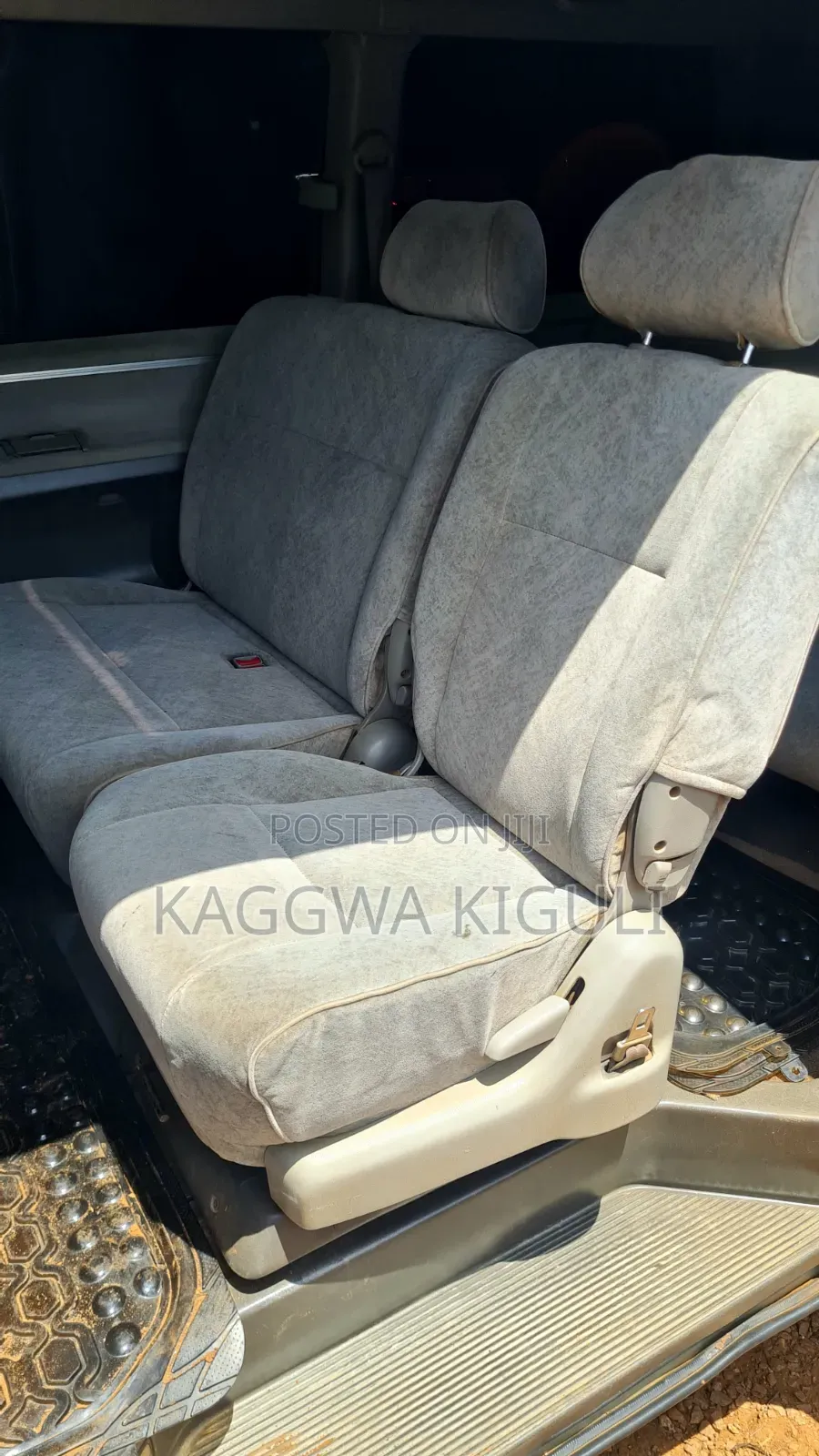 Toyota Regius 1998 Silver