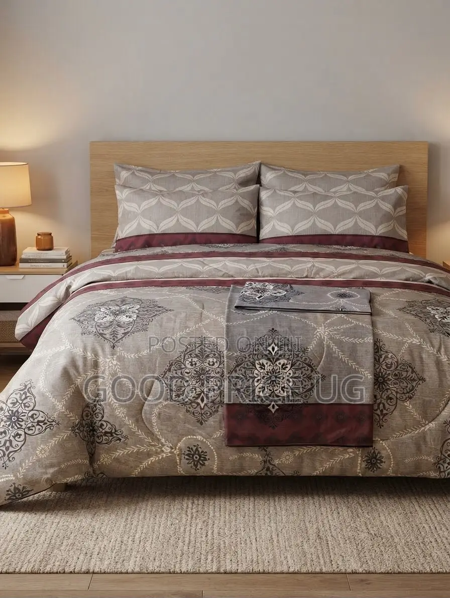 Traditional Color-Blocked Jacquard Bedding Set