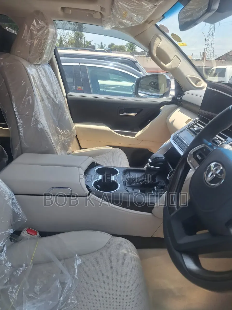 New Toyota Land Cruiser LC300 2025 White