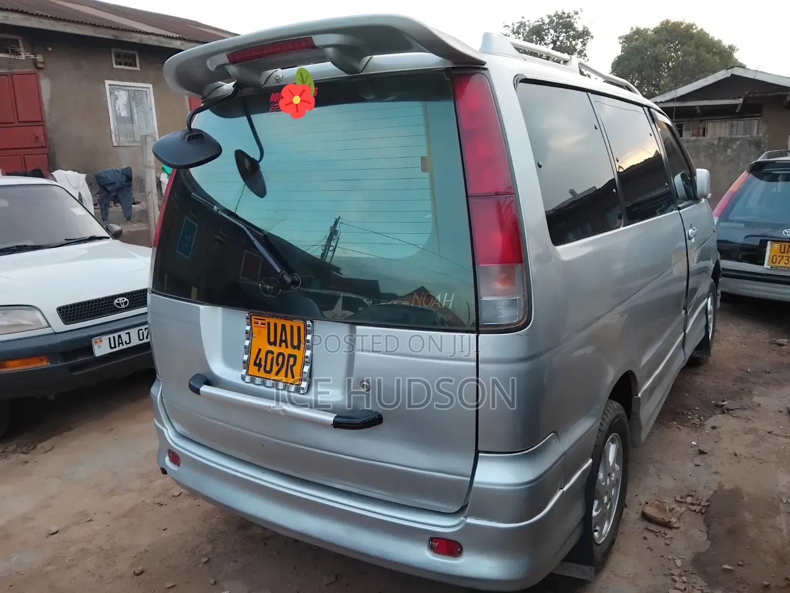 Toyota TownAce Noah 2001 Silver