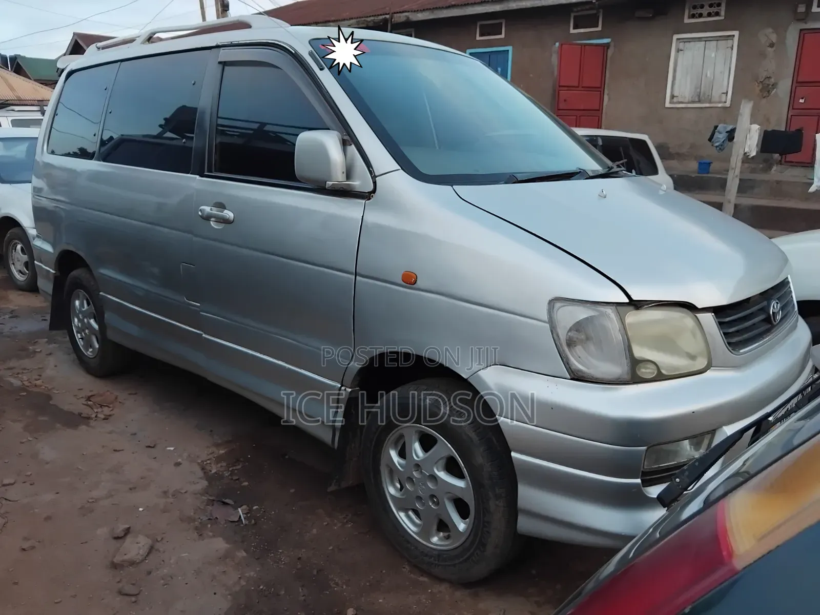 Toyota TownAce Noah 2001 Silver