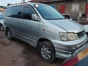 Toyota TownAce Noah 2001 Silver