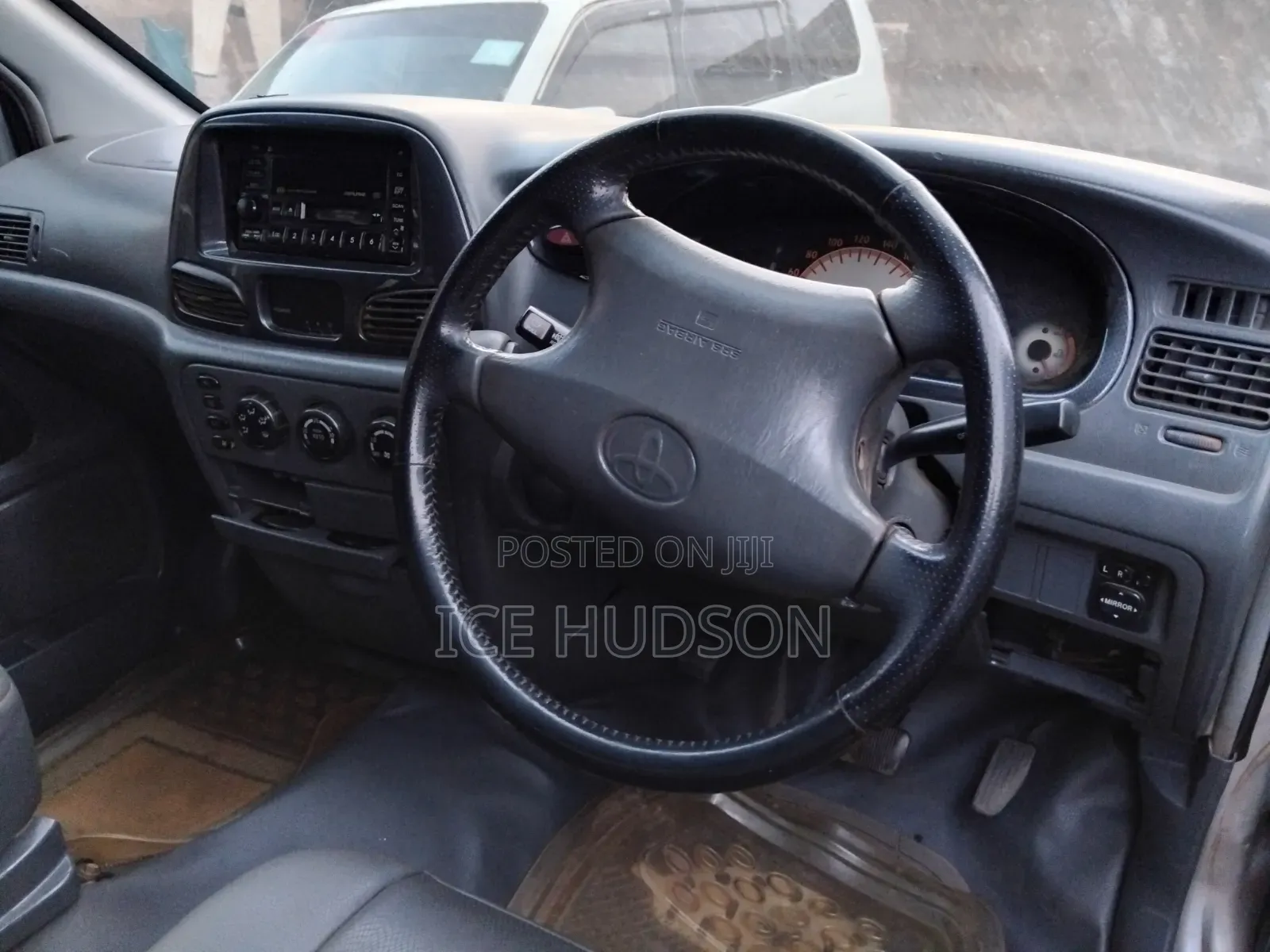Toyota TownAce Noah 2001 Silver