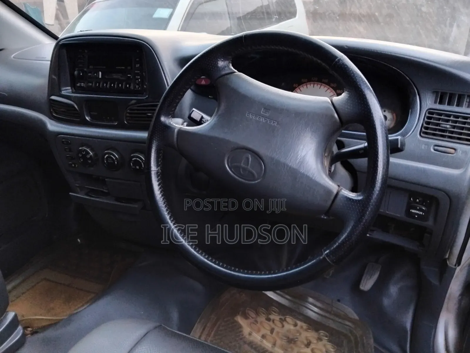 Toyota TownAce Noah 2001 Silver