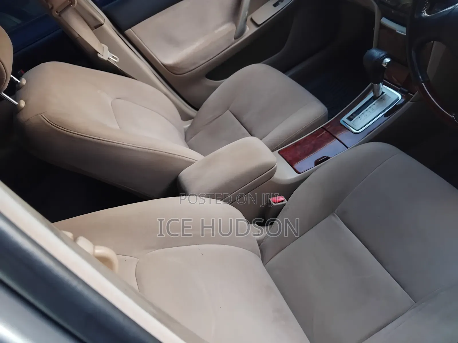 Toyota Premio 2004