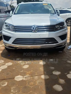 Volkswagen Touareg 2015 White