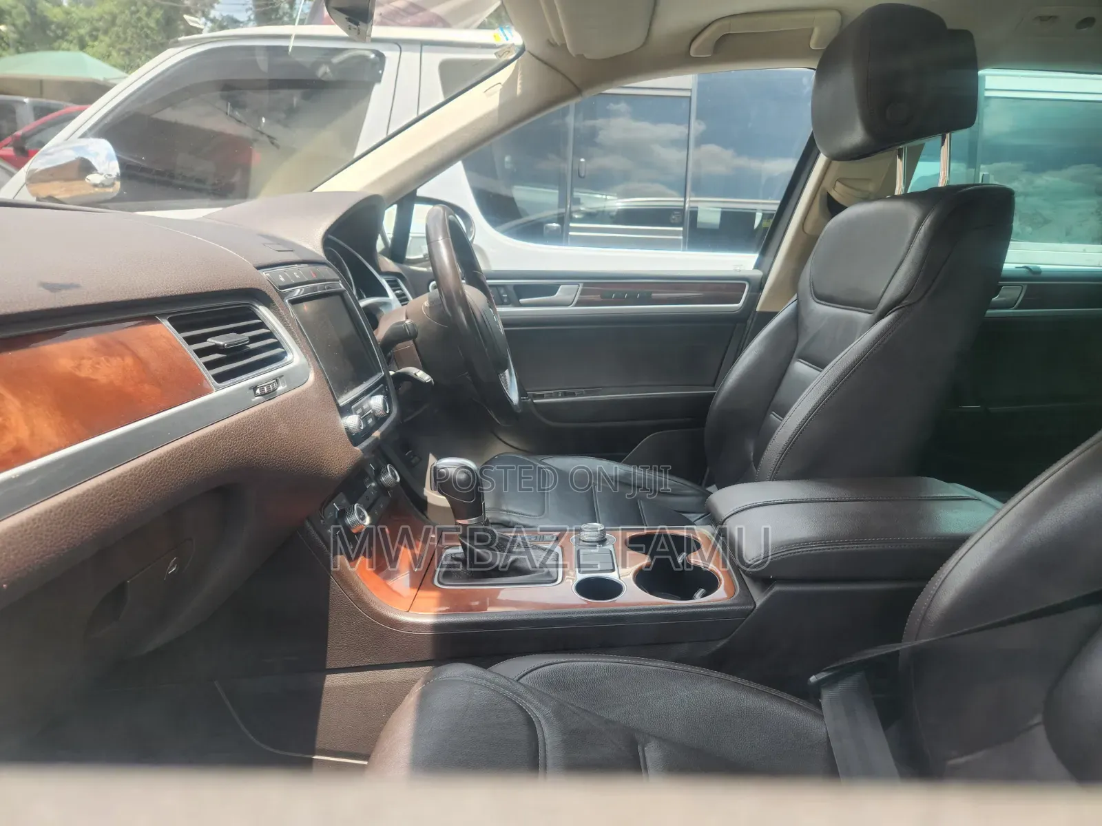 Volkswagen Touareg 2015 White