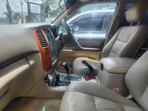 Toyota Land Cruiser 2003 Gold