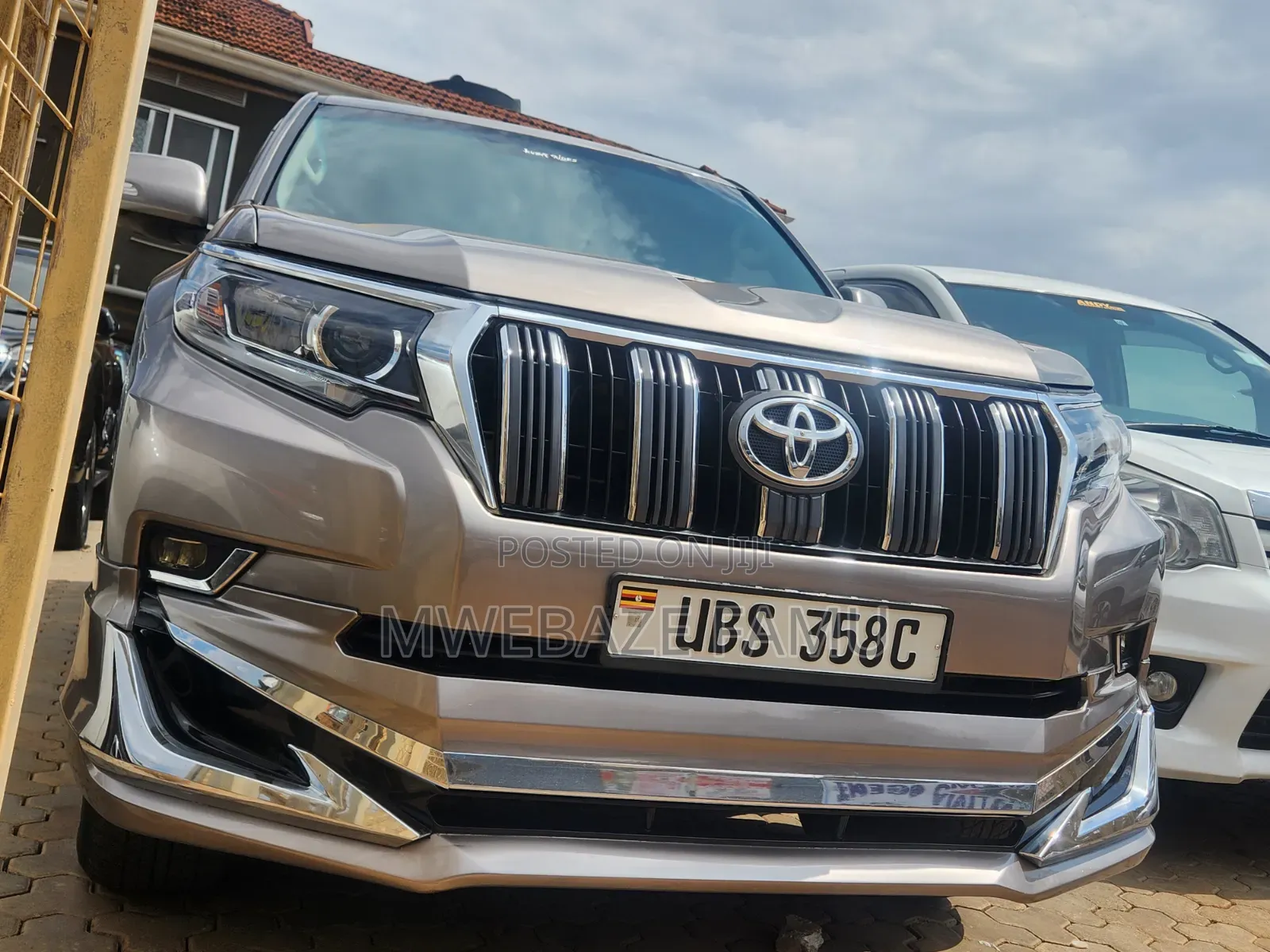 Toyota Land Cruiser Prado 2018 Gold
