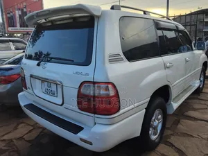 Lexus LX 470 AWD 2005 White