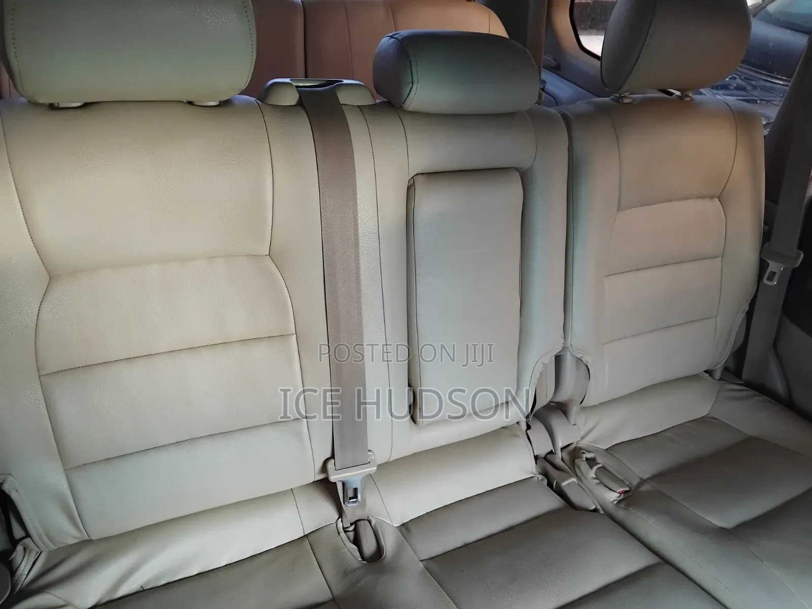 Lexus LX 470 AWD 2005 White
