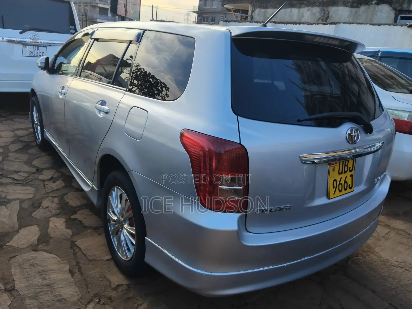 Toyota Corolla Fielder 2012 Silver