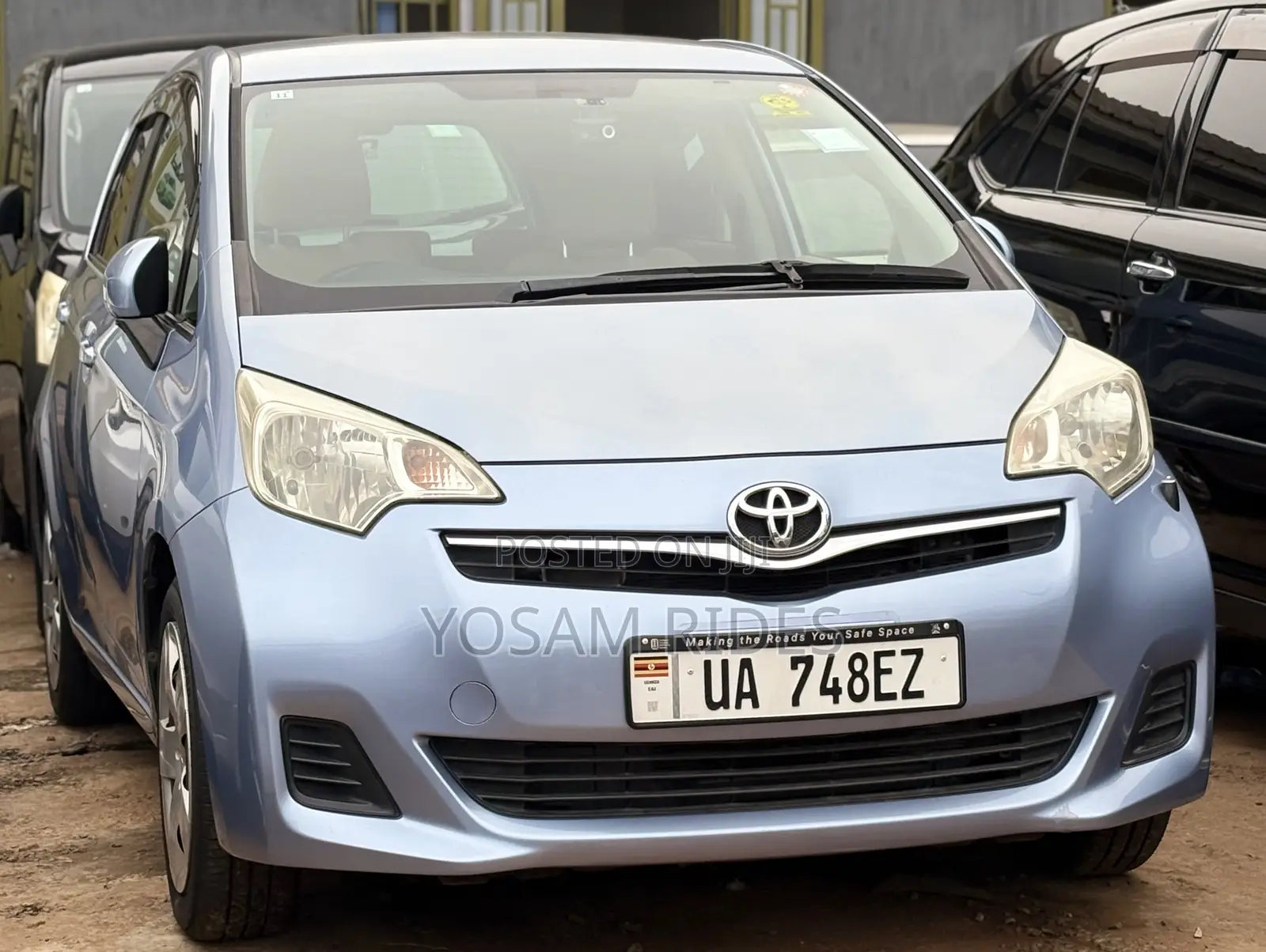Toyota Ractis 1.5 FWD 2012 Blue