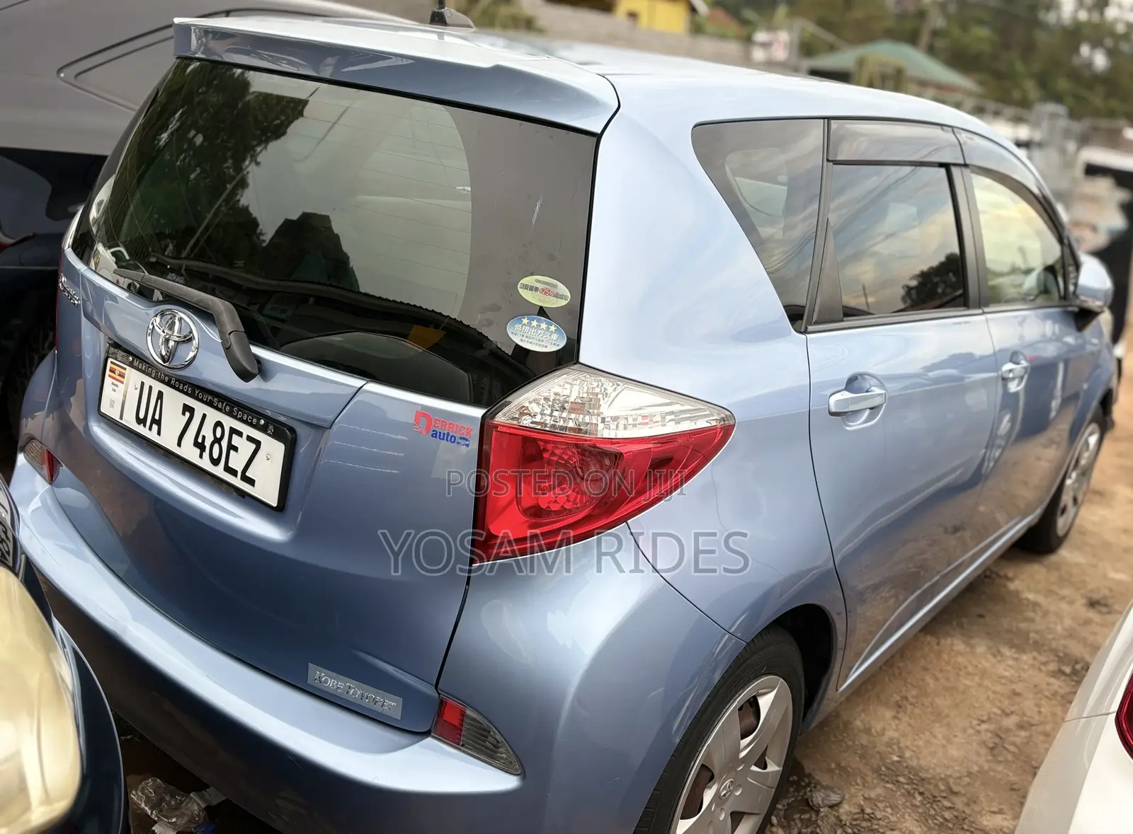 Toyota Ractis 1.5 FWD 2012 Blue