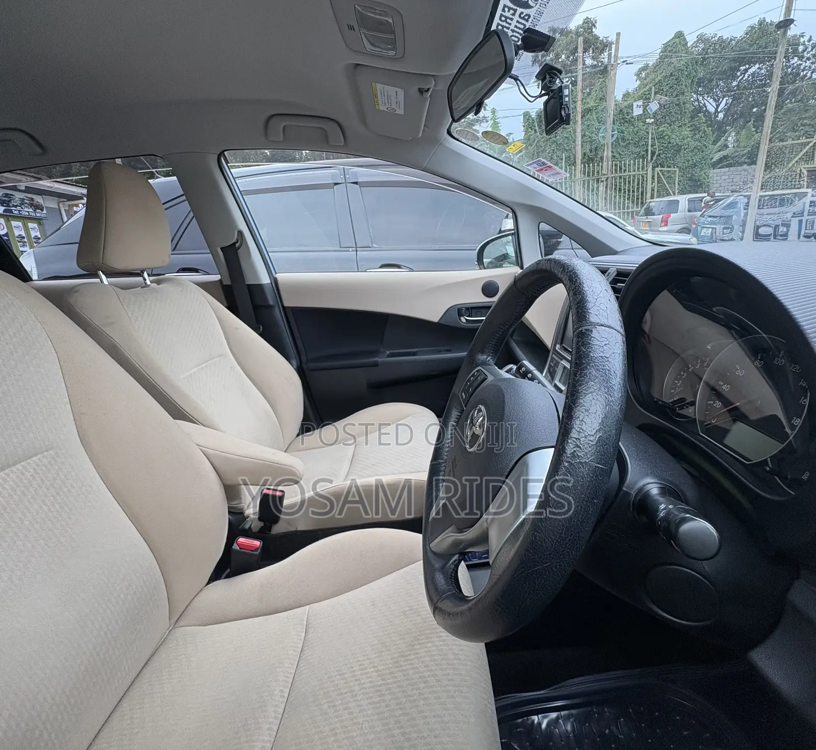 Toyota Ractis 1.5 FWD 2012 Blue