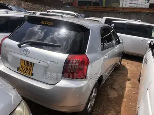 Toyota Corolla RunX 2005 Silver