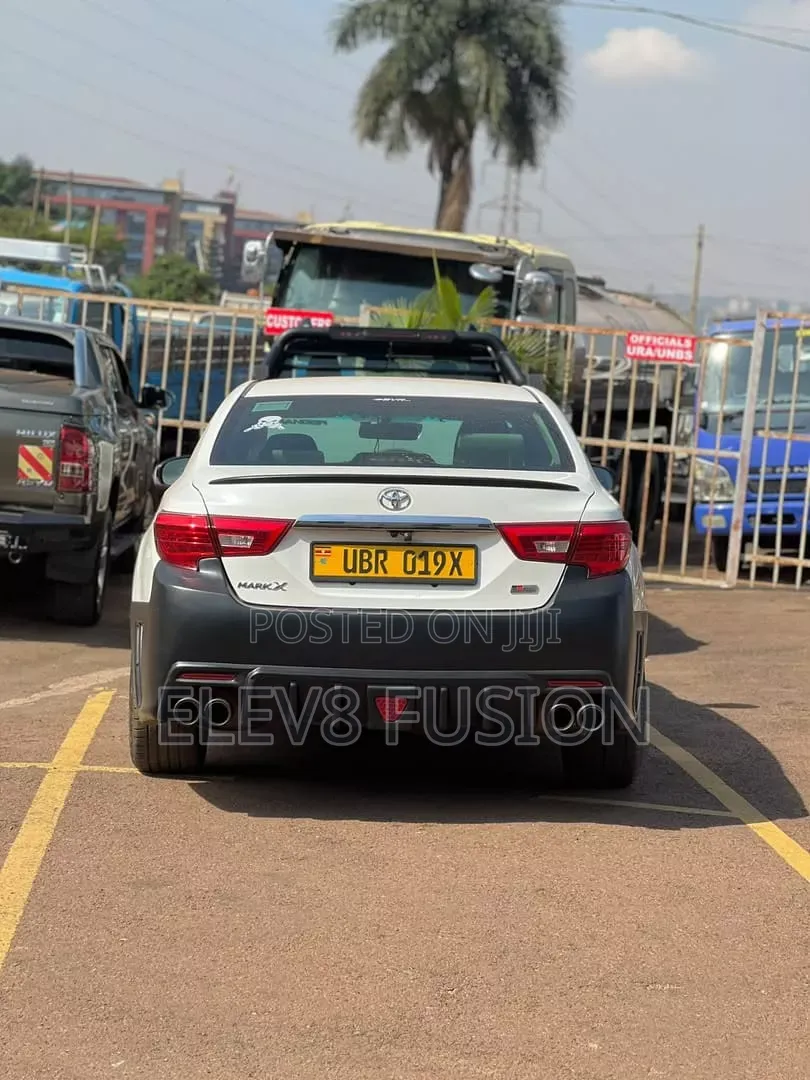 Toyota Mark X 2013 White