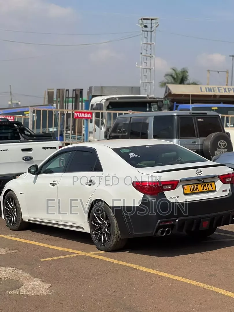 Toyota Mark X 2013 White