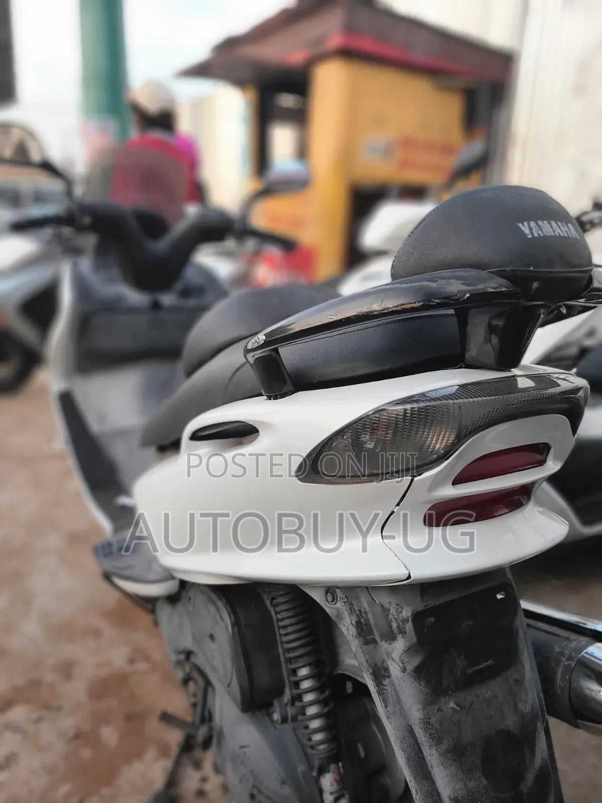 Yamaha Majesty 2009 White