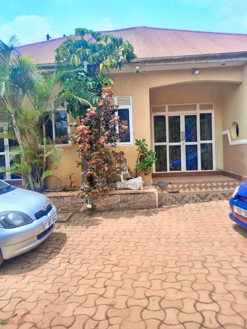 1bdrm House in Roben Property, Rubaga for rent