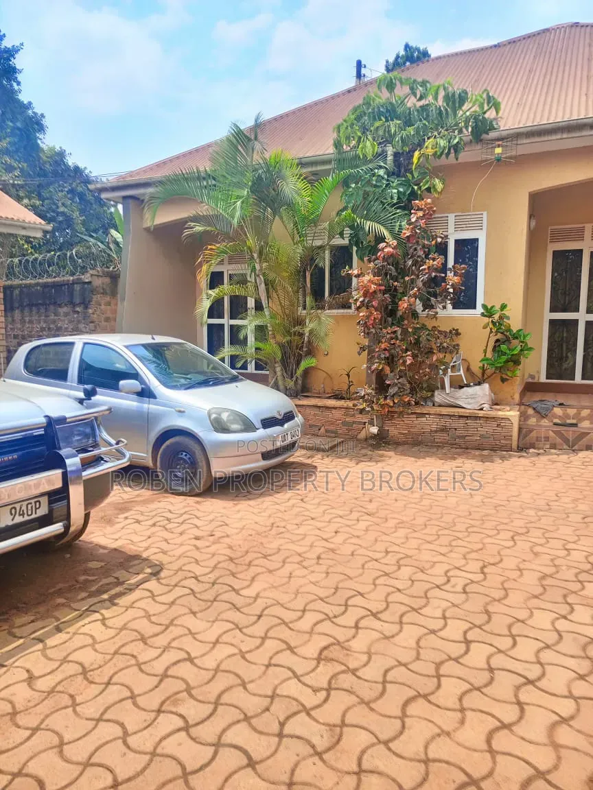 1bdrm House in Roben Property, Rubaga for rent