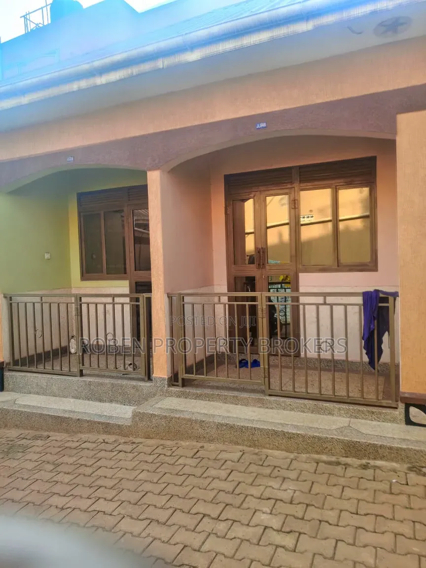 1bdrm House in Roben Property, Rubaga for rent