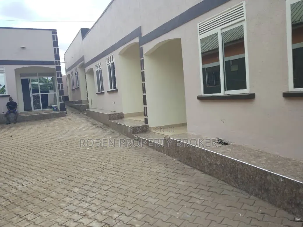 1bdrm House in Roben Property, Rubaga for rent