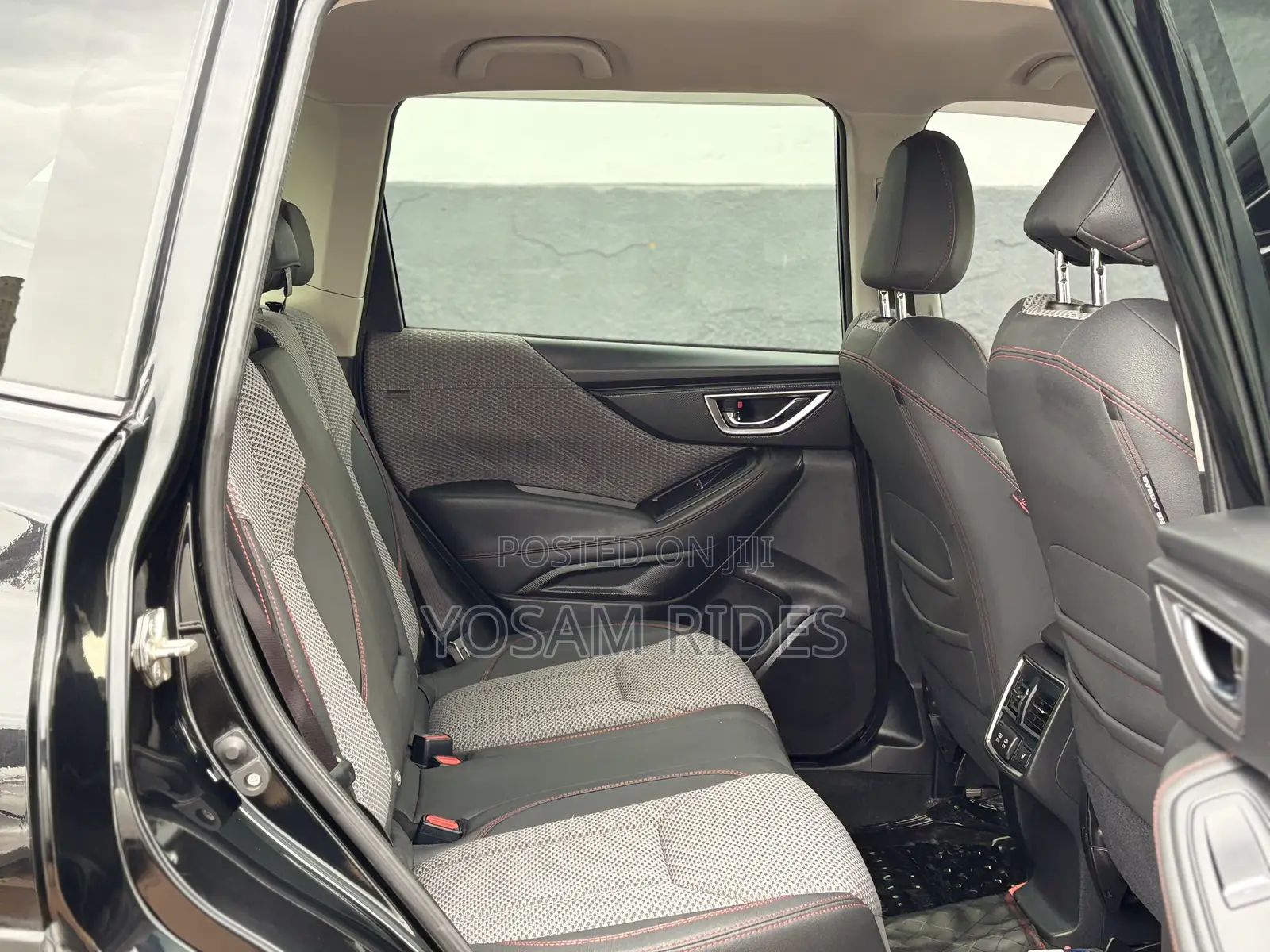 Subaru Forester Premium AWD 2019 Black