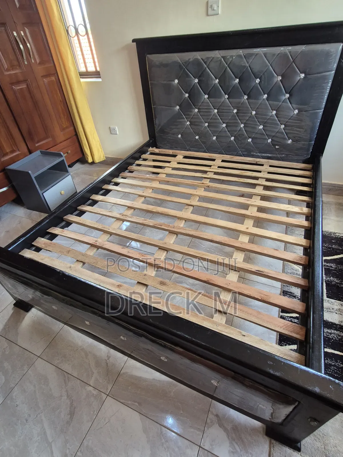 Wooden 5x6 Bed