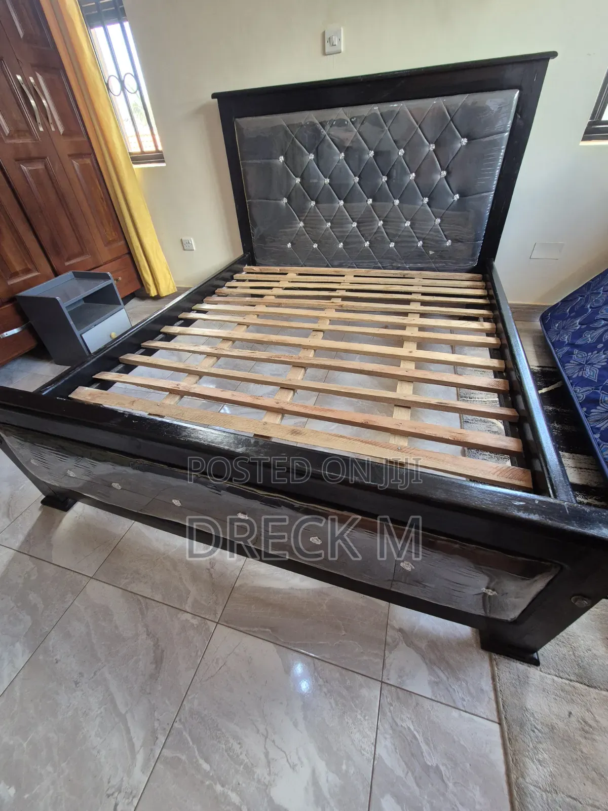 Wooden 5x6 Bed